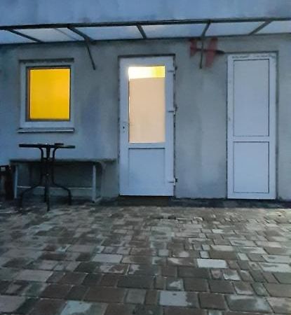 Дом С Удобствами Apartment Cherkasy Ngoại thất bức ảnh